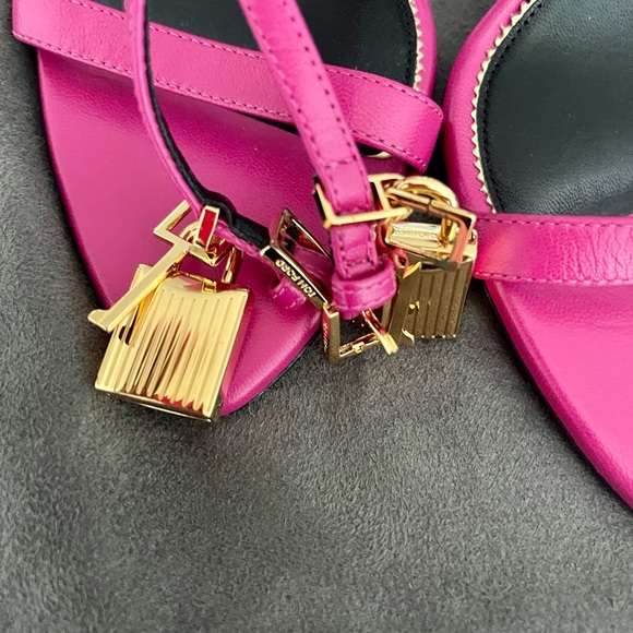 Authentic Tom Ford Shiny Leather Padlock Pointy Sandal (Perry Pink) - Picture 5 of 13